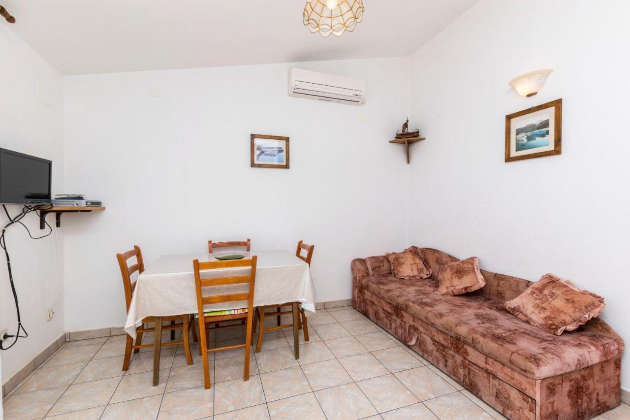 טרוגיר Apartments Neda מראה חיצוני תמונה